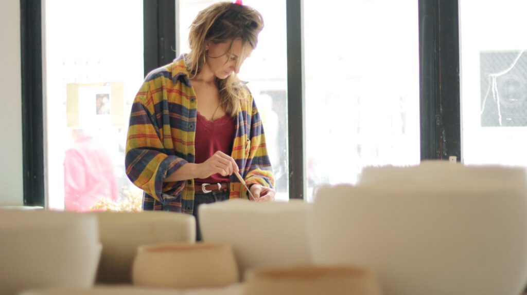 Portrait of Alice Elleboode, ceramic artist